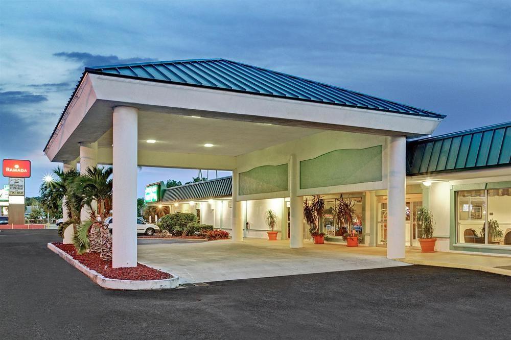 Hotel Ramada By Wyndham Sarasota Waterfront South Bradenton Exterior foto