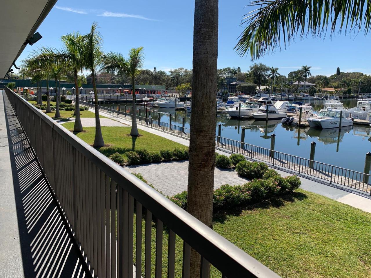 Hotel Ramada By Wyndham Sarasota Waterfront South Bradenton Exterior foto